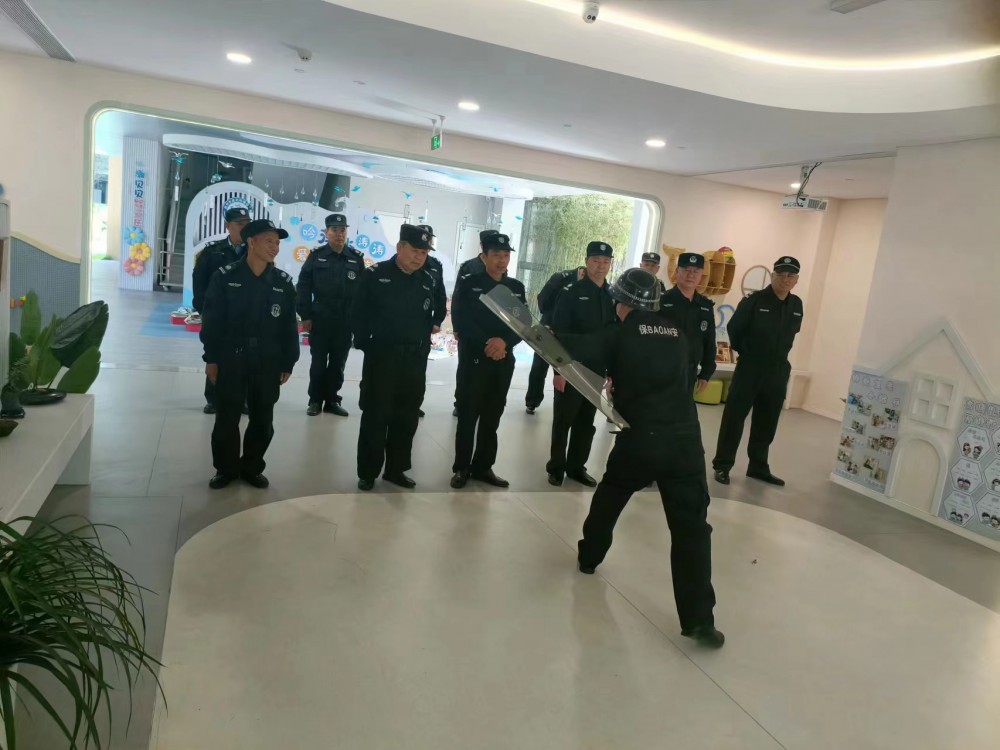 力邦保安运营二部开展反恐防暴演练